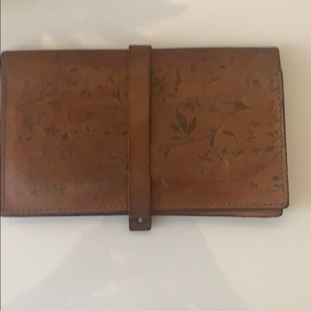 Handmade leather wallet - Picture 2 of 5